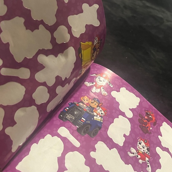 Flying Dinosaurs & Paw Patrol book . - Picture 8 of 9